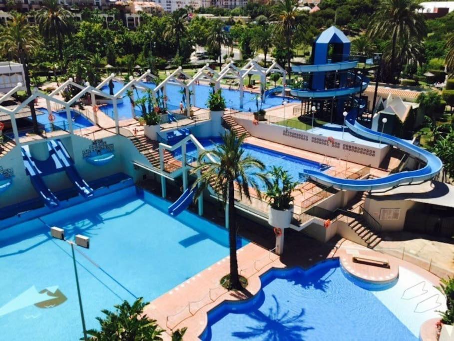 Benalbeach Casa Kito Dreams 1ª Linea Playa 贝纳尔马德纳 外观 照片